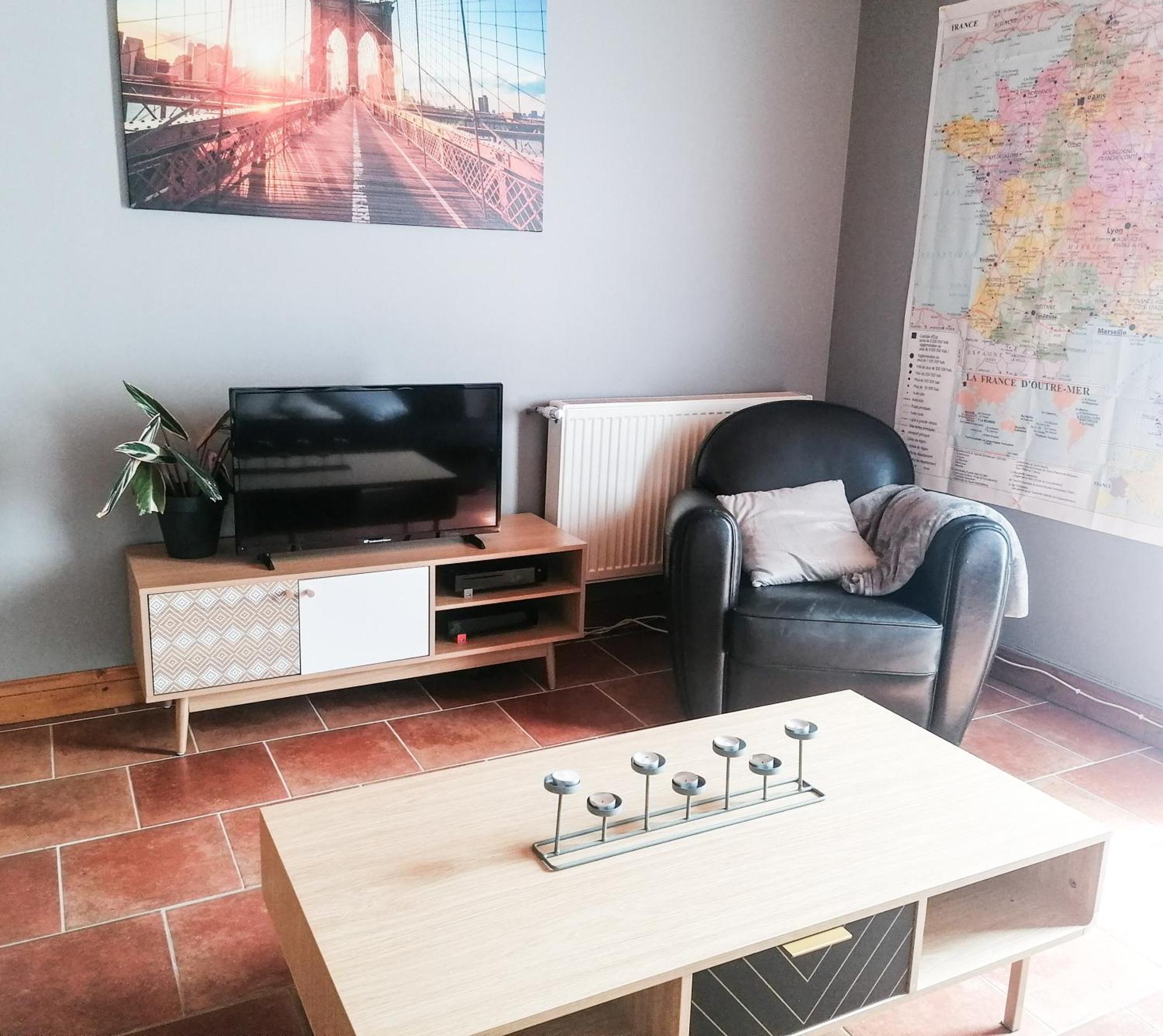 Gite A Sees Avec Garage Prive En Centre Ville Екстер'єр фото